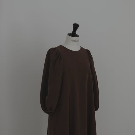 ladies Puff sleeve dress / chocolate