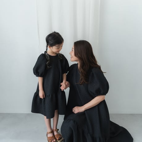 ladies Back ribbon dress / black