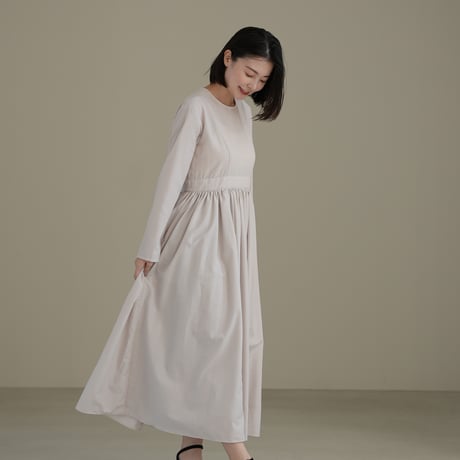 ladies Classical dress / beige