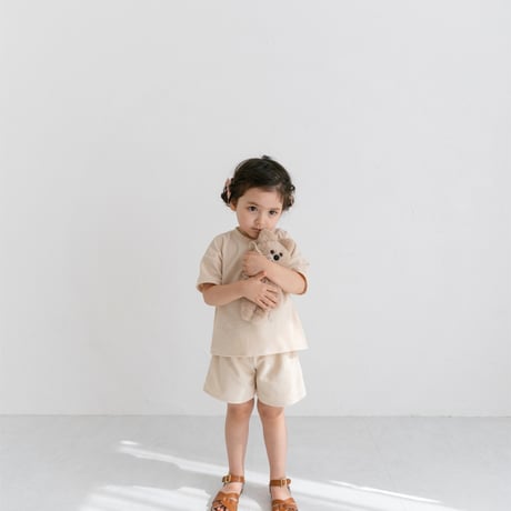 Short pants / milk