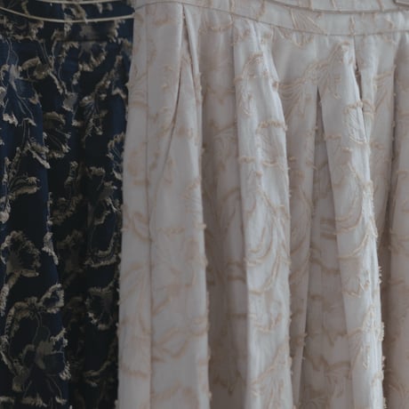 ladies Maison Flare skirt / milk tea jacquard