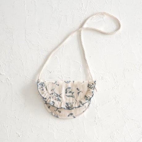 Pochette / Pale bloom