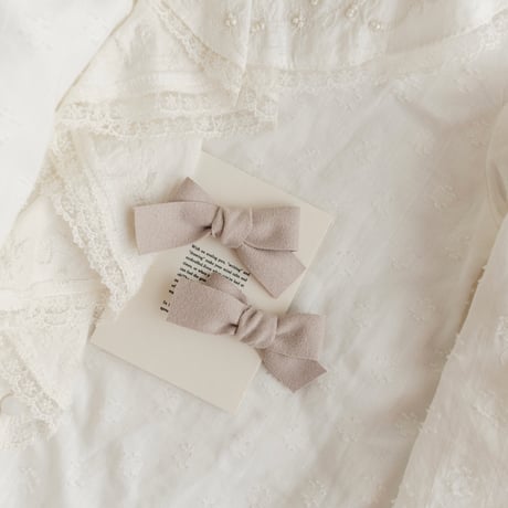 Suede ribbon pin 2 pc set / M size