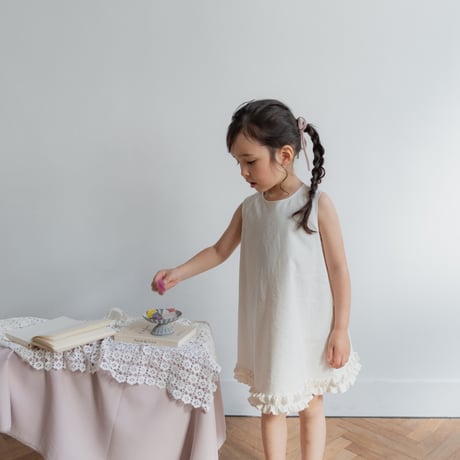 Cloudy dress / milk