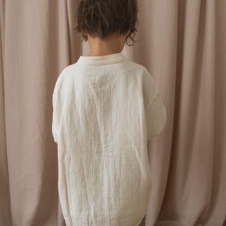 Stand over shirt / milk