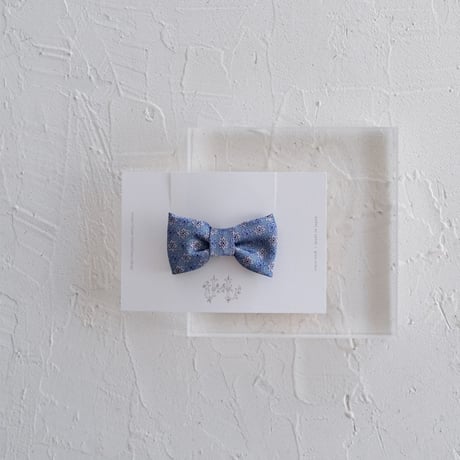 Bow tie