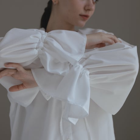 ladies Flare blouse / white