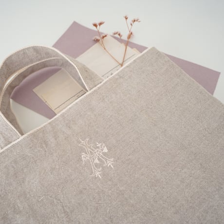 Antique embroidery item / linen beige