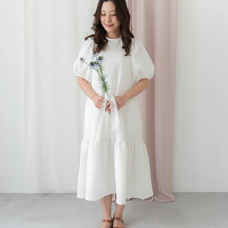 ladies Back ribbon dress / white