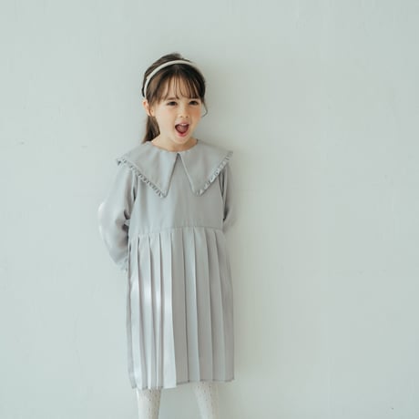 Lily / Pail blue
