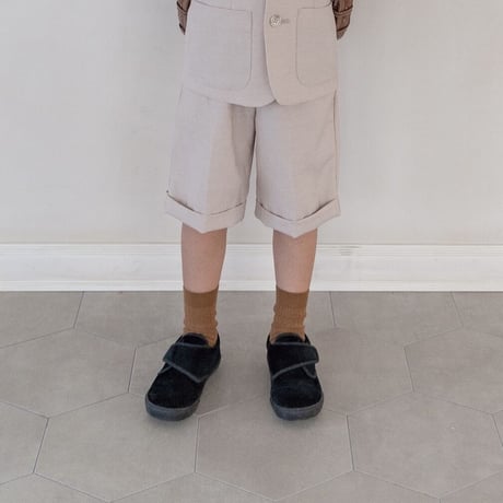 Short pants / biscuit
