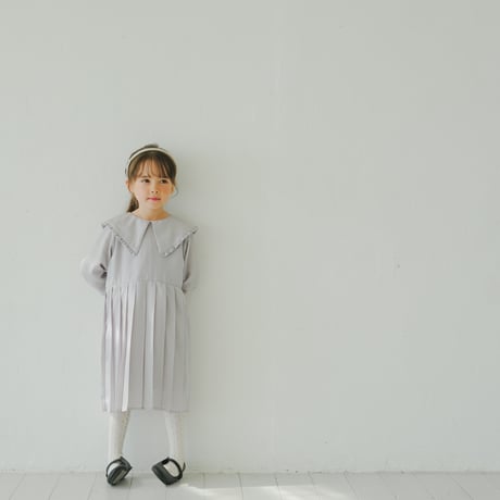 Lily / Pail blue