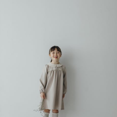 Petal / milk beige