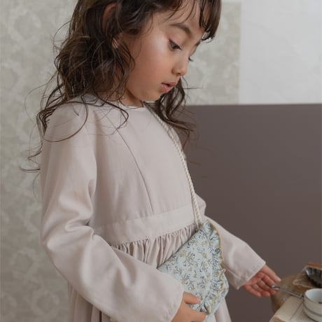 Square frill pochette / blue flower