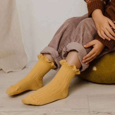 Collegien / Lili - Lace Trim Ribbed Ankle Socks