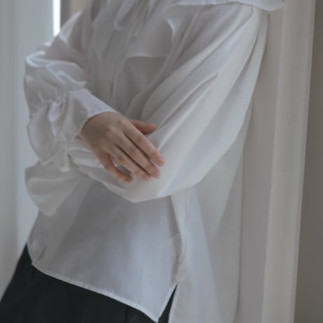 ladies Flare blouse / white