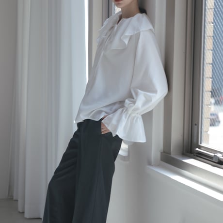 ladies Flare blouse / white