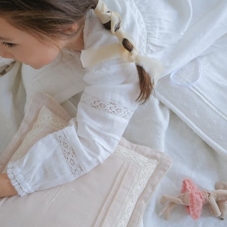 Night dress  / white