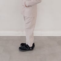 Long pants / biscuit