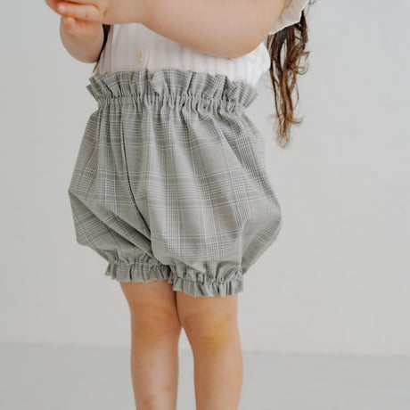 Pumpkin pants (frill) / Quiet gray check