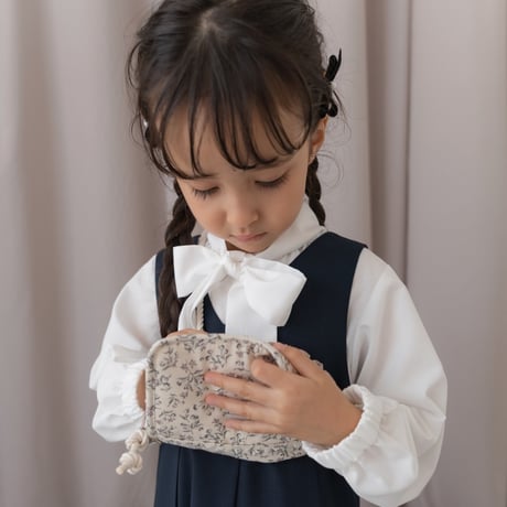 Square frill pochette / cream flower