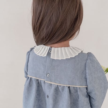 Petal / light blue