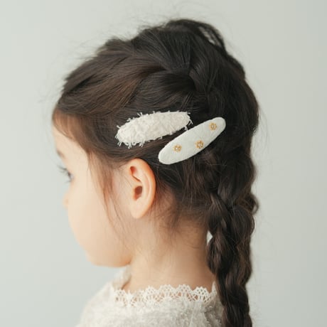 Oval pin 2 pc set / Milk & Powder petal