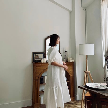 ladies Back ribbon dress / white