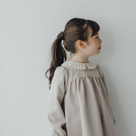 Petal / milk beige