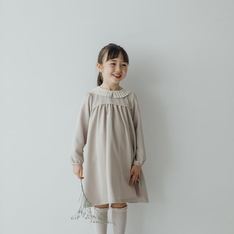 Petal / milk beige