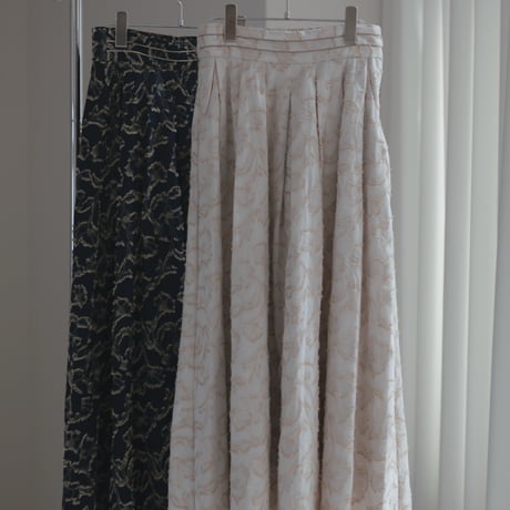 ladies Maison Flare skirt / milk tea jacquard