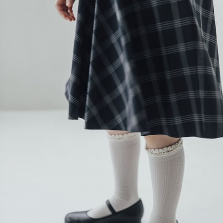 Nina / white navy