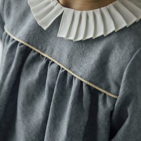 Petal / light blue