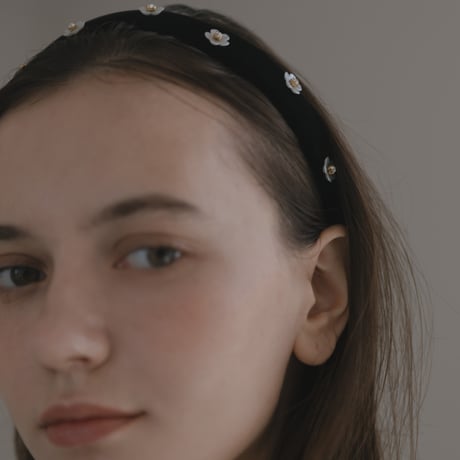 Velvet head band / flower