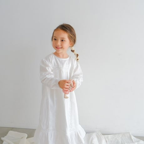Night dress  / white