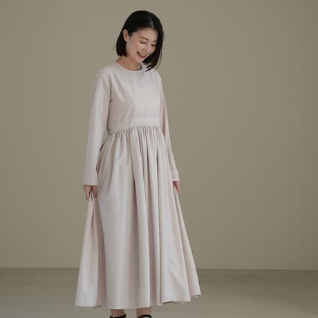ladies Classical dress / beige