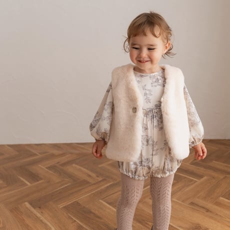 CATEGORY OUTER | june -little closet-