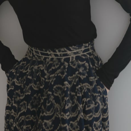 ladies Maison Flare skirt / navy jacquard