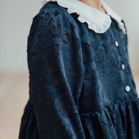 Anna / navy flower