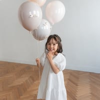 kids Back ribbon dress / white
