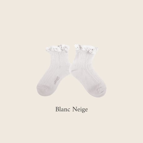 Collegien / Annette - Lightweight Pointelle Socks with Lace Frill