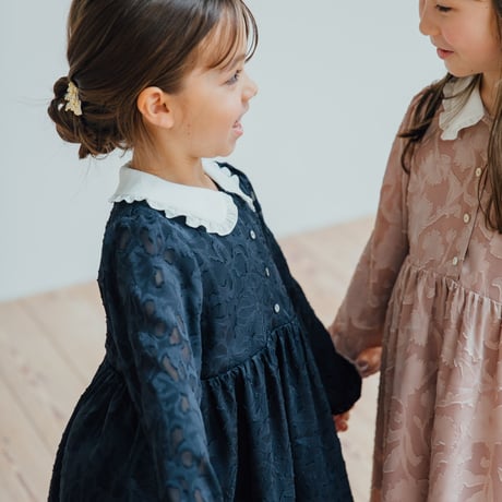 Anna / navy flower