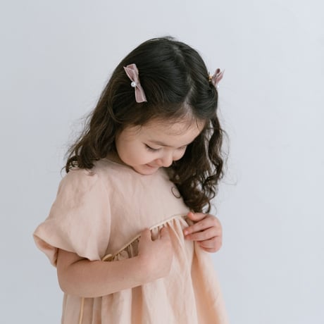 Velvet ribbon pin 2pc set - pearl