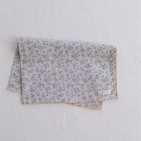 Lunch cross / blue flower