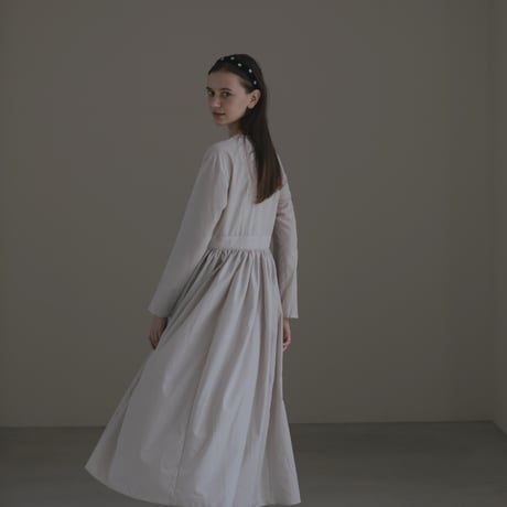 ladies Classical dress / beige