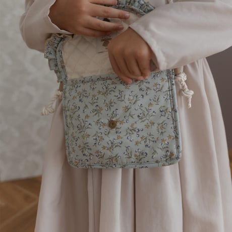 Square frill pochette / blue flower
