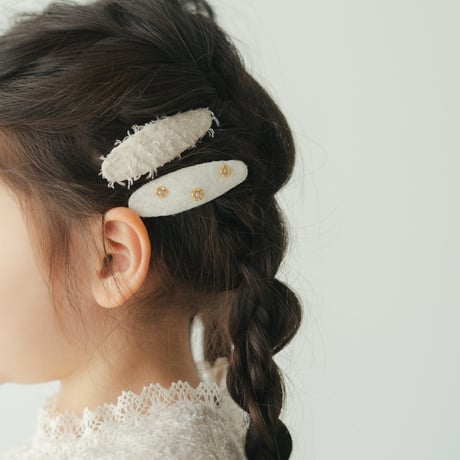 Oval pin 2 pc set / Milk & Powder petal