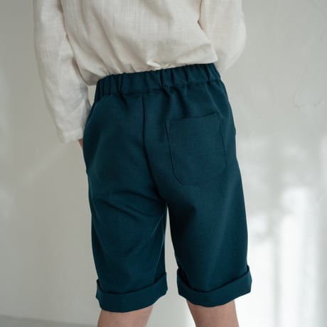 Short pants / peter green