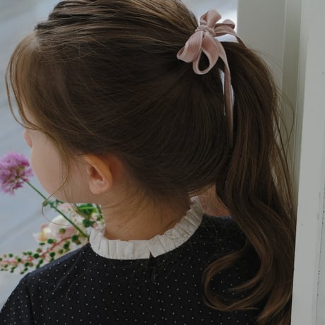 Double velvet ribbon tie