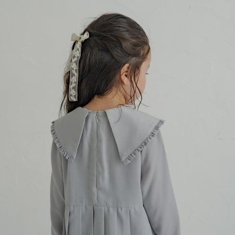 Lily / Pail blue